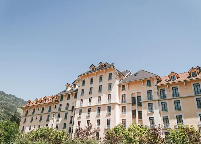 Terres De France - Appart'Hotel Le Splendid Allevard