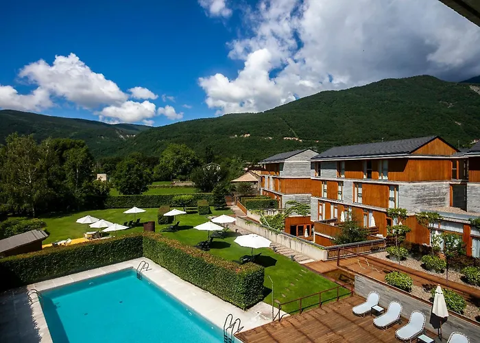 Tierra De Biescas Hotel