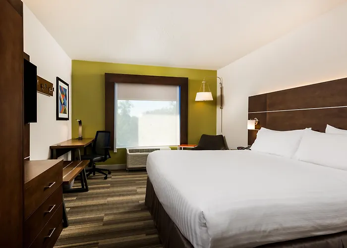 Holiday Inn Express Hotel & Suites Bartow By Ihg