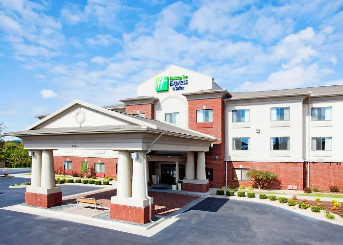 Holiday Inn Express & Suites Rocky Mount Smith Mountain Lake By Ihg