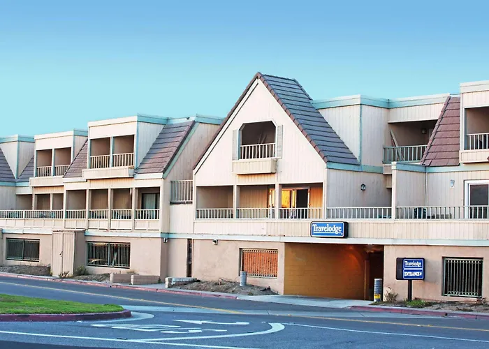 Travelodge By Wyndham Ocean Front Sunset Beach