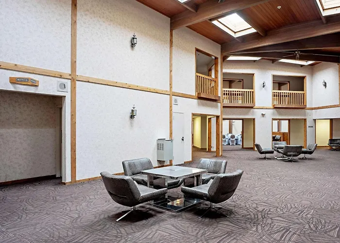 Quality Inn Frontier At Us Hwy 30 Clinton
