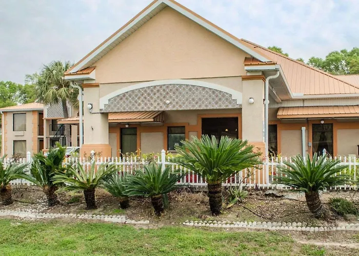 Quality Inn Near Manatee Springs State Park Chiefland