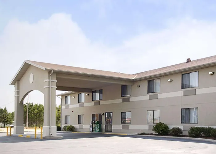 Super 8 By Wyndham Park Rapids Hotel