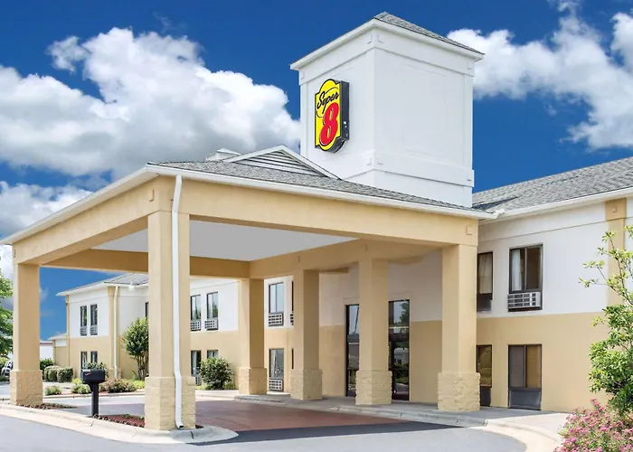 Super 8 By Wyndham Clemmons - Bermuda Run - Winston-Salem I-40 Motel