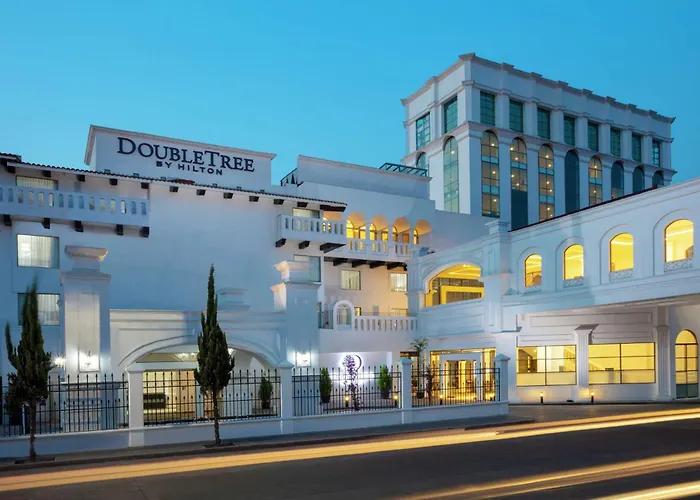 Doubletree By Hilton Toluca Hotel