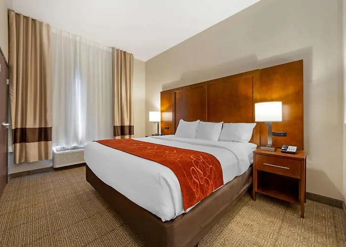 Comfort Suites La Vista