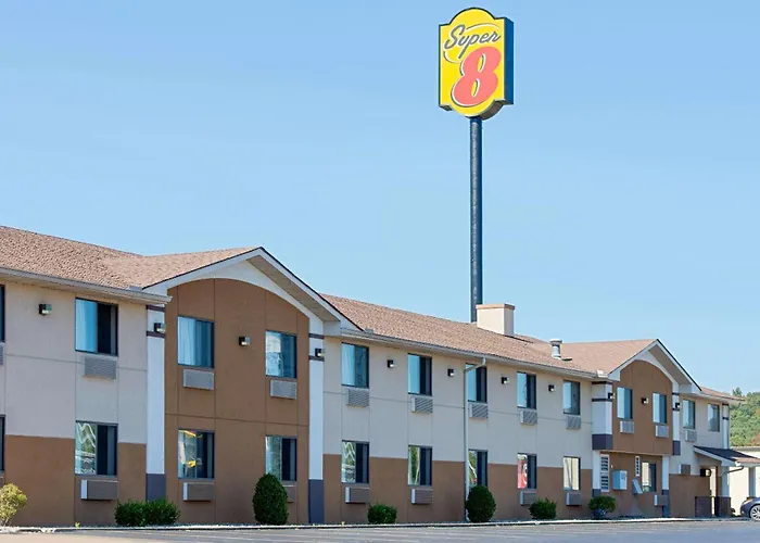 Super 8 By Wyndham Ripley Hotel