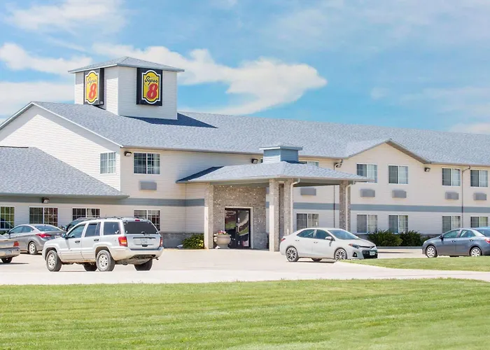 Super 8 By Wyndham Carroll/East Hotel