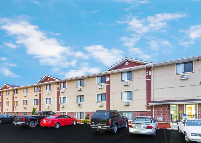 Super 8 By Wyndham Kenosha/Pleasant Prairie Hotel