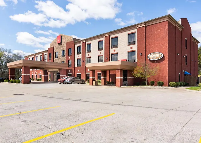Portland Inn & Suites