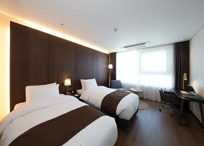 Ramada By Wyndham Daejeon Hotel