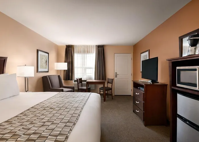 Travelodge By Wyndham Pincher Creek
