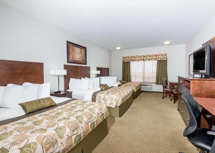 Ramada By Wyndham Olds Hotel