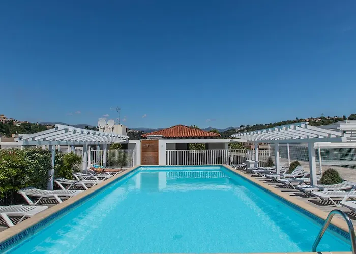 Vacancéole - Résidence Le Crystal Cagnes-sur-Mer