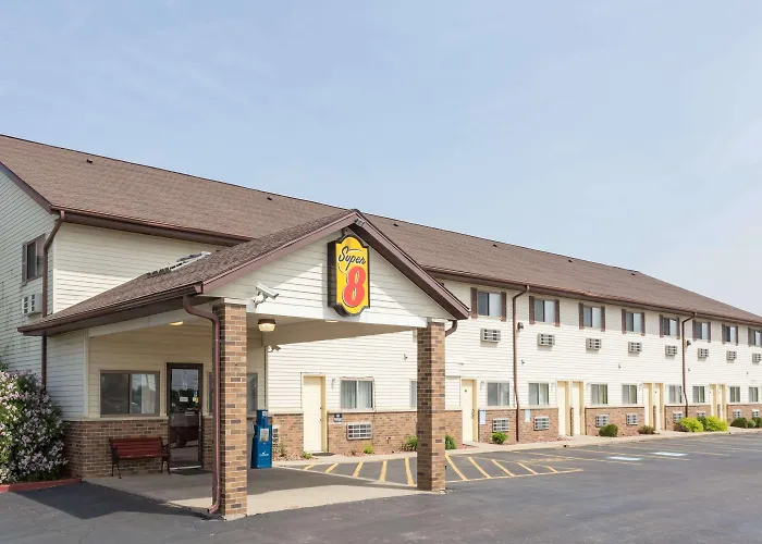 Super 8 By Wyndham Dixon Motel