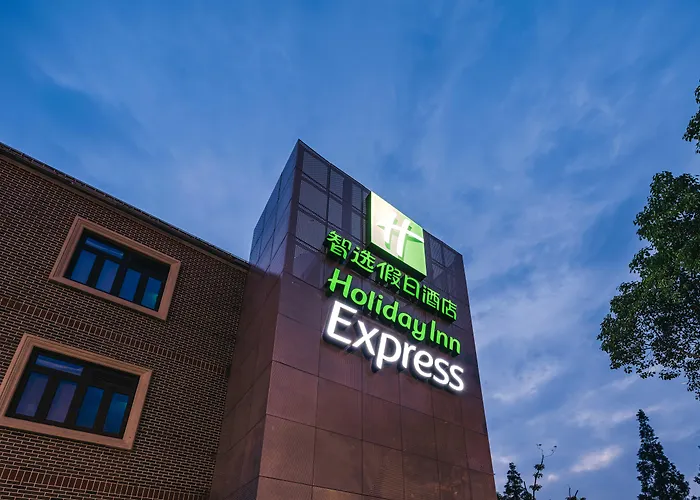 Holiday Inn Express Shanghai Pudong Chuansha, An Ihg Hotel