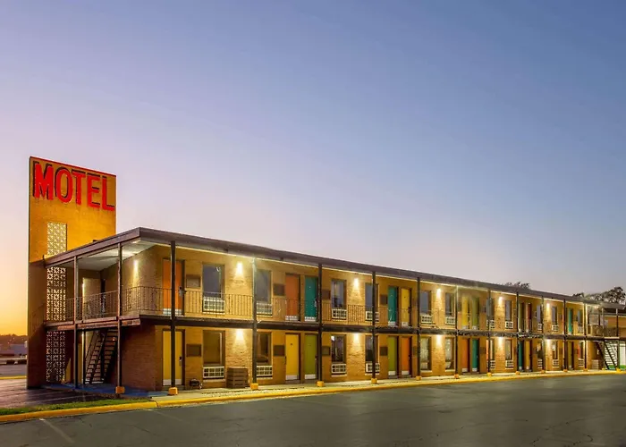 Starved Rock Motor Inn Streator