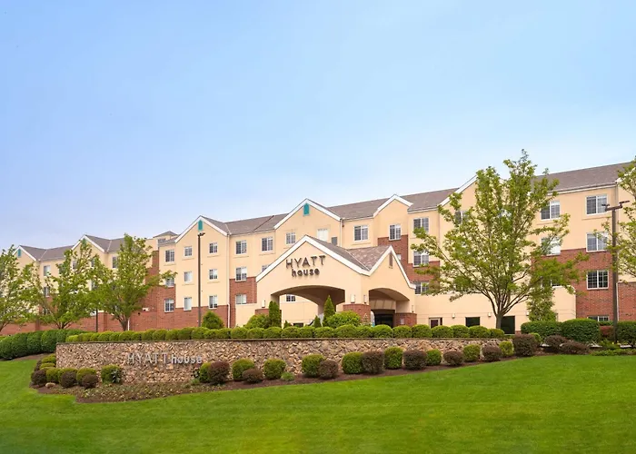 Hyatt House White Plains Hotel