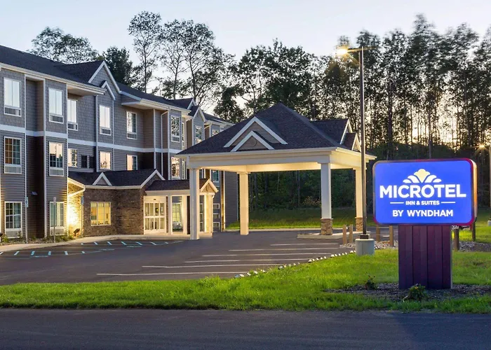 Microtel Inn & Suites By Wyndham Amsterdam Ny