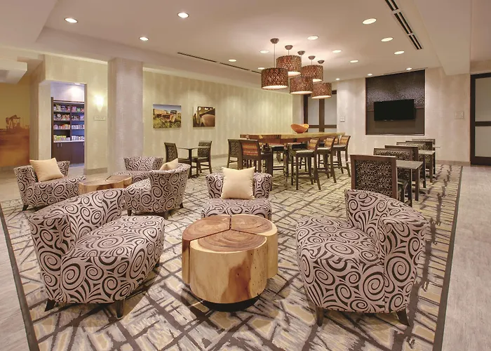 La Quinta By Wyndham Andrews Hotel