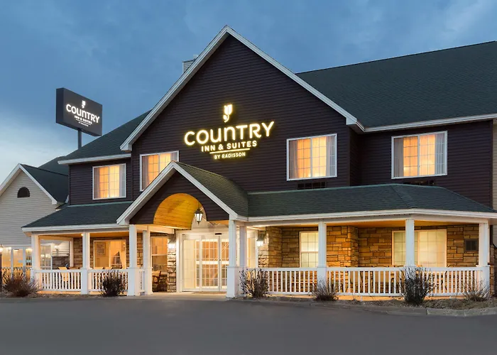 Country Inn & Suites By Radisson, Little Falls, Mn