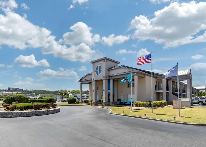 Suburban Studios At The University Conway