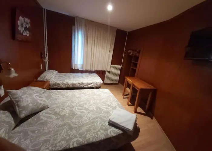 Hostal Porta De Núria Ribes De Freser