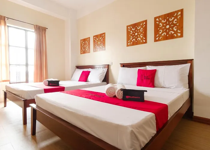 Reddoorz Plus Near Johnson And Johnson Paranaque Paranaque City