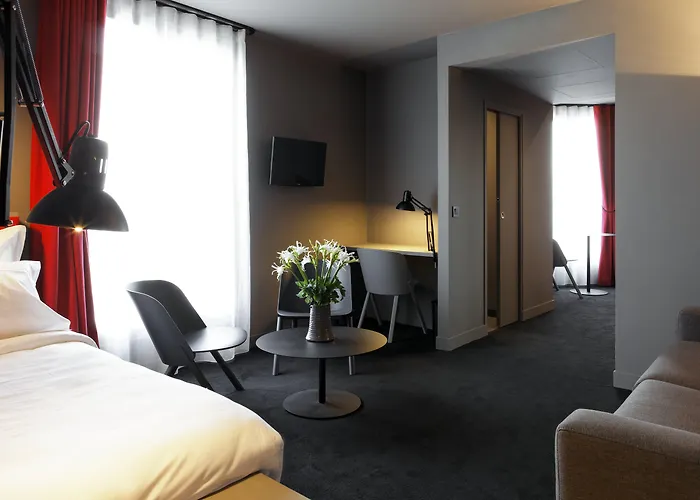 Korner Saint Marcel Hotel Parijs