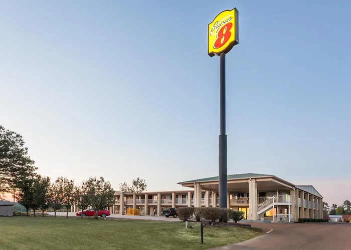 Super 8 By Wyndham Brookhaven Hotel