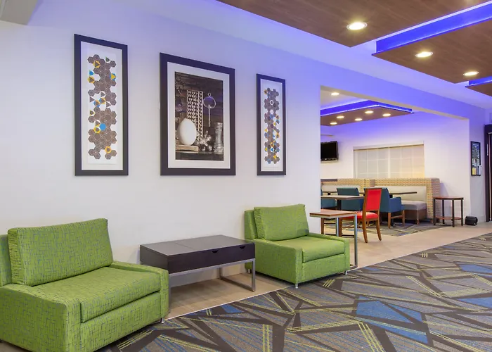 Holiday Inn Express Hotel & Suites Bishop By Ihg