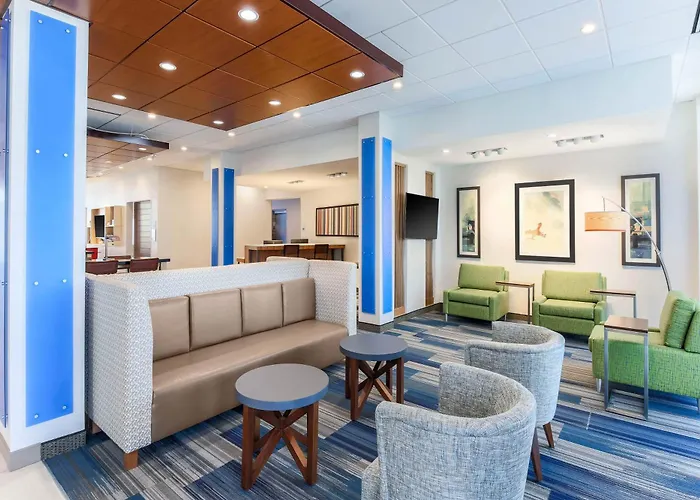 Holiday Inn Express & Suites Chicago O'Hare Airport By Ihg Des Plaines