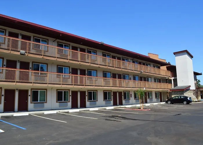 Red Roof Inn & Suites Sacramento North North Highlands