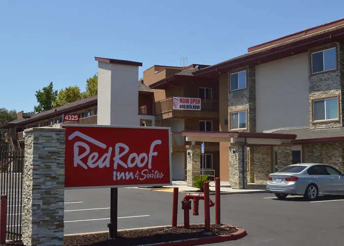 Red Roof Inn & Suites Sacramento North North Highlands