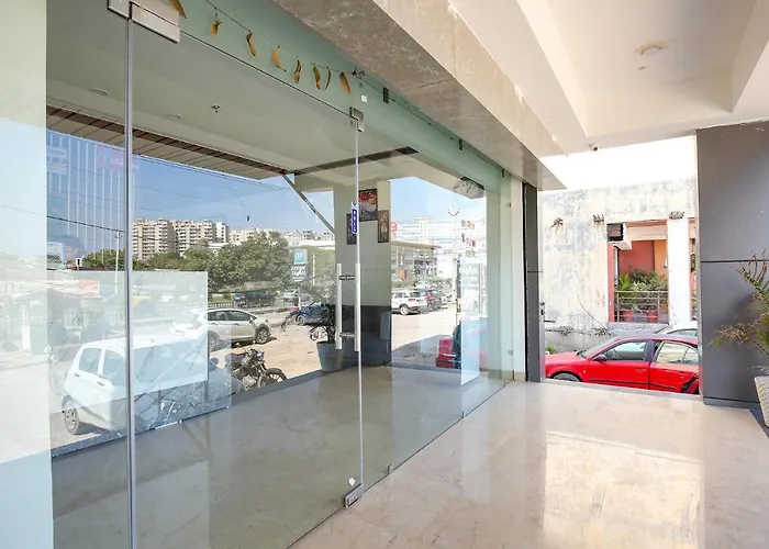 Fabhotel Melano Zirakpur