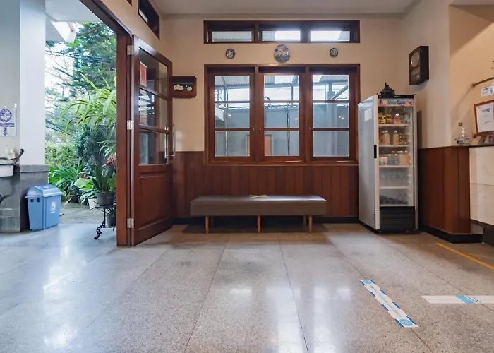 Reddoorz Near Simpang Dago 2 Hotel Bandung