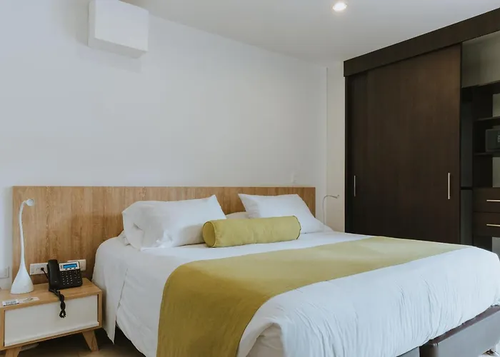 Travelers Rio Verde Living Suites Rionegro