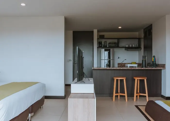 Travelers Rio Verde Living Suites Rionegro