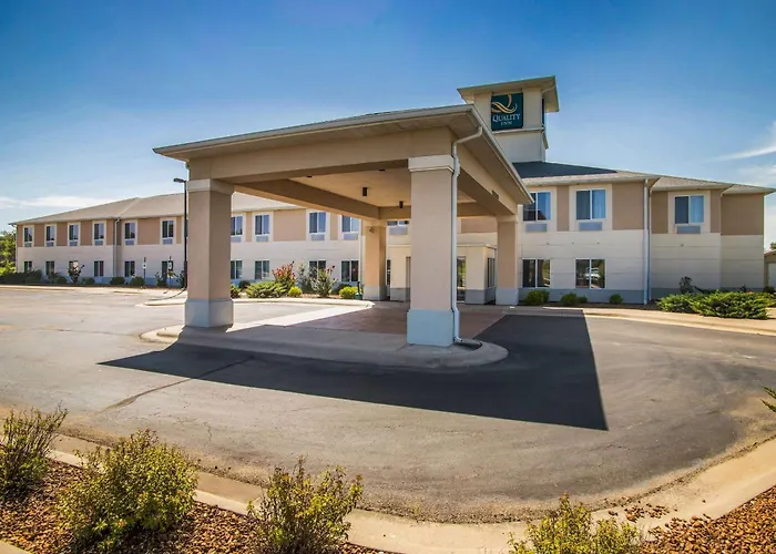 Quality Inn Parsons North