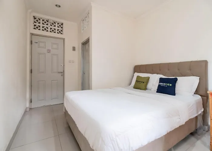 Urbanview Hotel Minongga Pondok Labu Jakarta