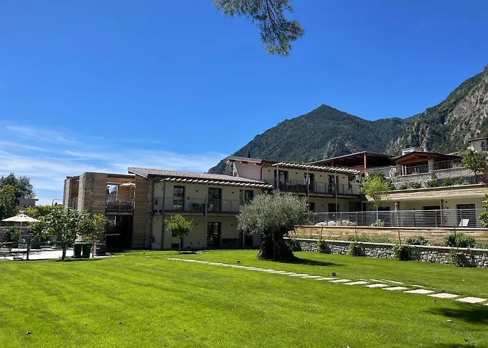 Sibenbras Natural Aparthotel Limone sul Garda