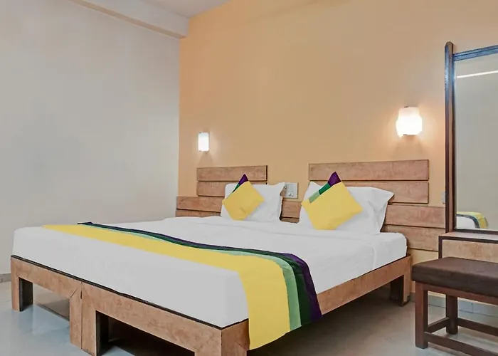 Itsy Hotels Ranjeet Kolhapur