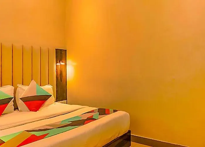 Fabexpress Gateway Inn - 700M From Gateway Of India Mumbai