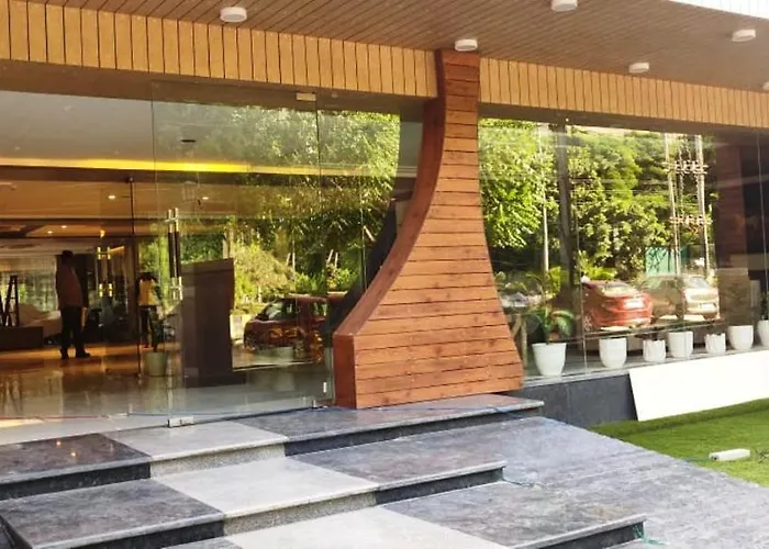 Hotel Sakura By Maps Gurgaon