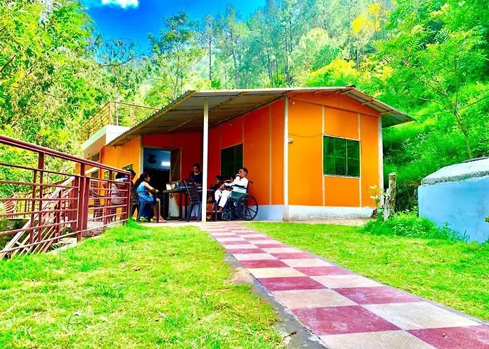 Pine Trails Jungle Camp Hotel Kasauli
