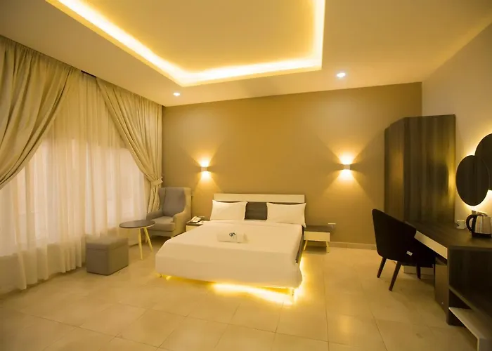 Triple 9 Apartments, Pool & Spa Abuja