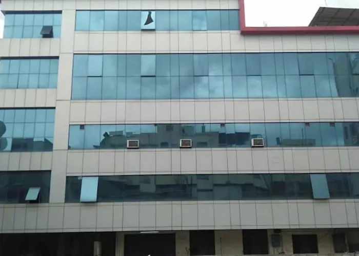 Iroomz Hoysala Residency Bellary