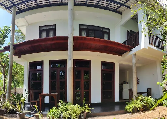 Arazo Villa Unawatuna