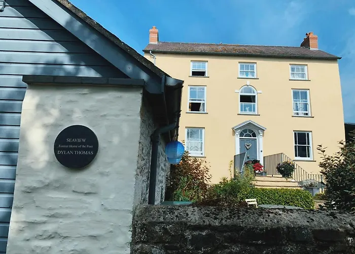 Dylan Thomas Sea View Bed & Breakfast Laugharne